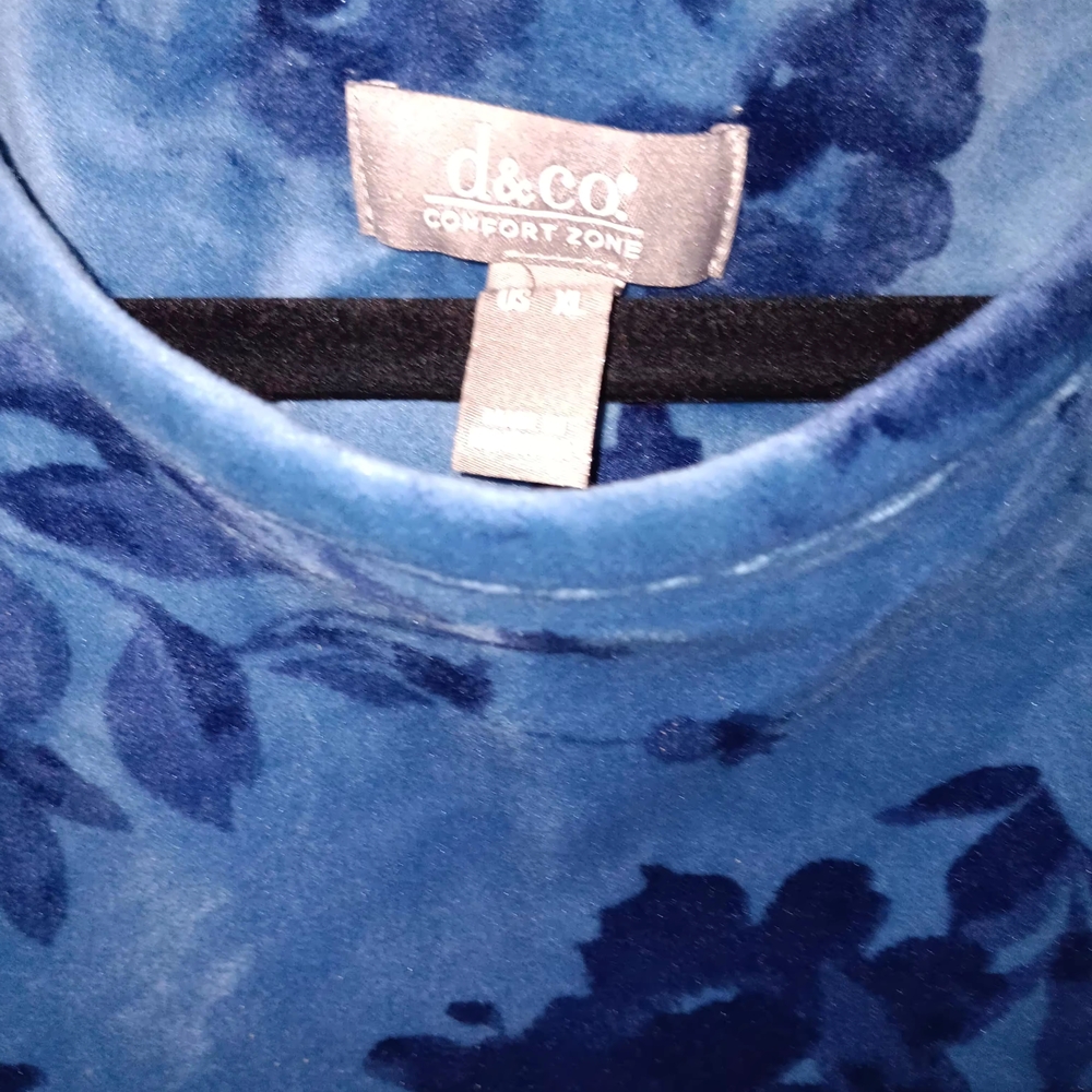 Denim&Co Blue Floral Tunic Top - Picture 2 of 5